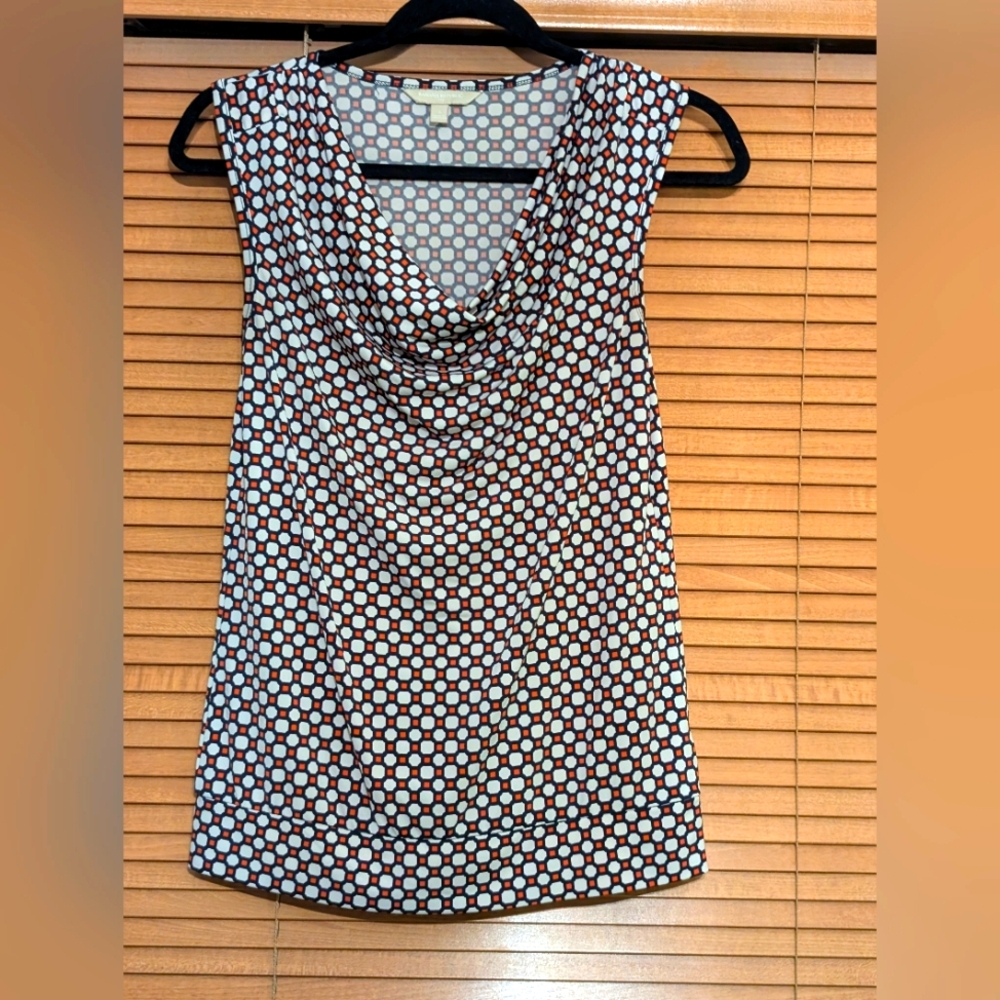 Sleeveless top
